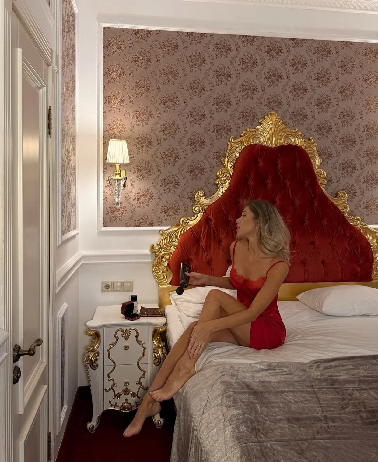 Elegantna Satenska Spavacica