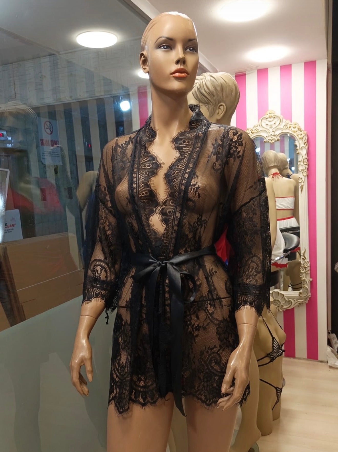 Femme Noir
